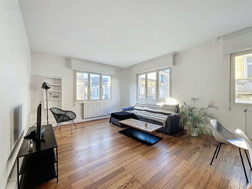 Appartement à BORDEAUX