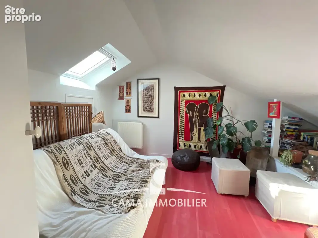 Exclusivité. Maison avec 5 chambres et un joli jardin paysager plein sud dans une residence recherchée. - photo 14