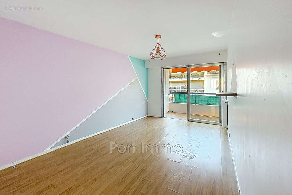 Appartement 97 m² à Cagnes-Sur-Mer  - photo 8