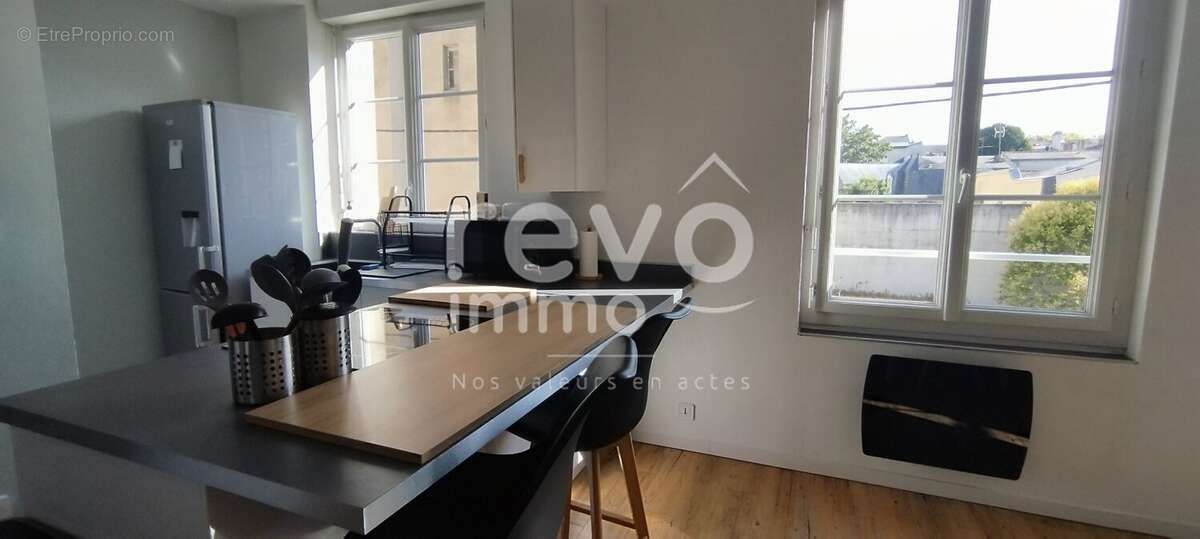 Angers centre ville, T2 meublé de 43 m²  Loué 950 /mois  Bail jusqu'en 2027  Rentabilité 5,3 % - photo 11