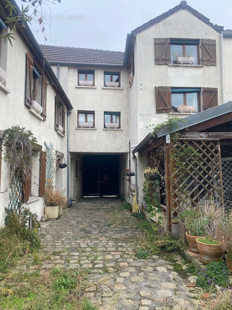 Maison à GENNEVILLIERS