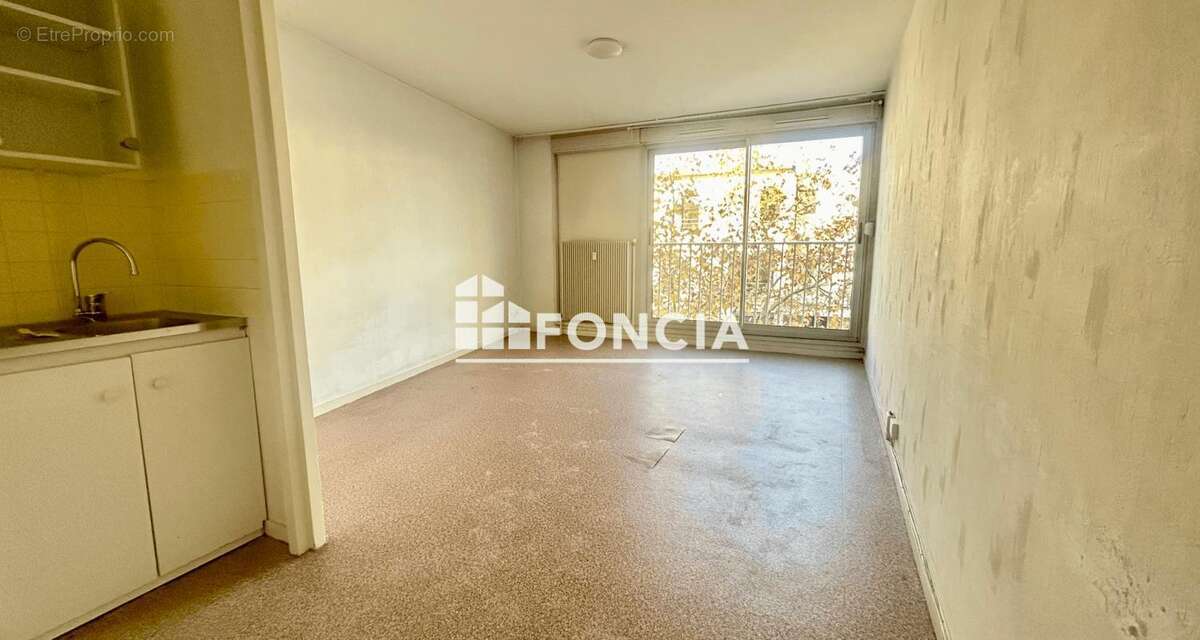 Appartement à LYON-8E