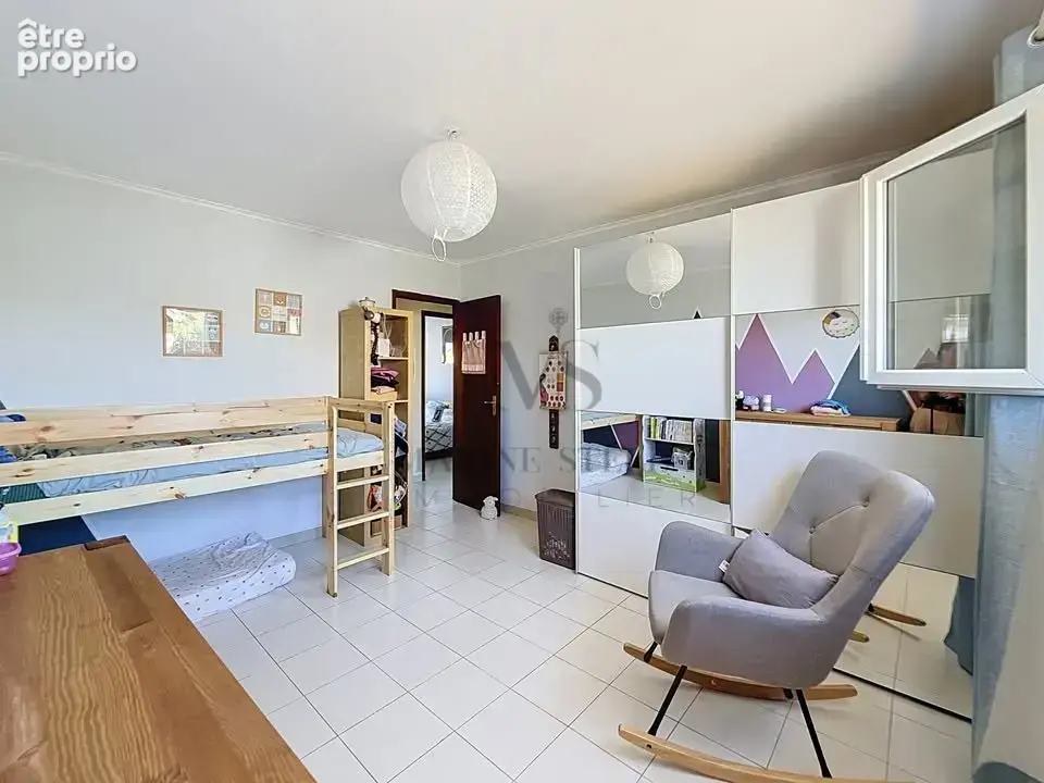 Maison avec piscine en centre-ville de Béziers : 3 chambres, garage et jardin arboré - photo 15
