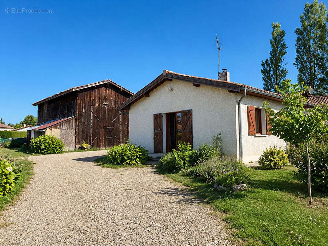 Maison  3 pièce(s) 70 m2 - photo 2
