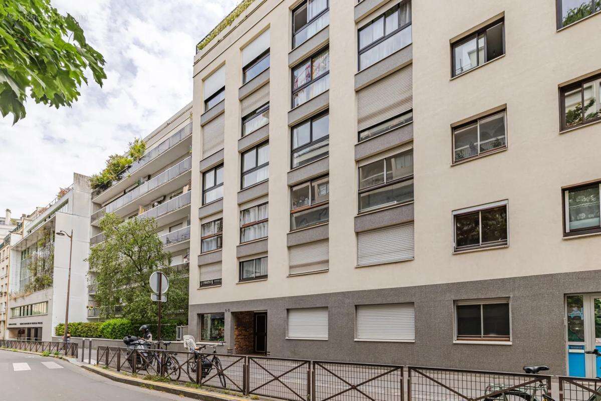 Appartement à PARIS-19E