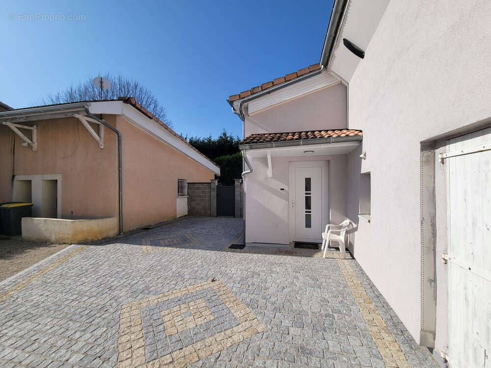 Maison à ROUSSILLON