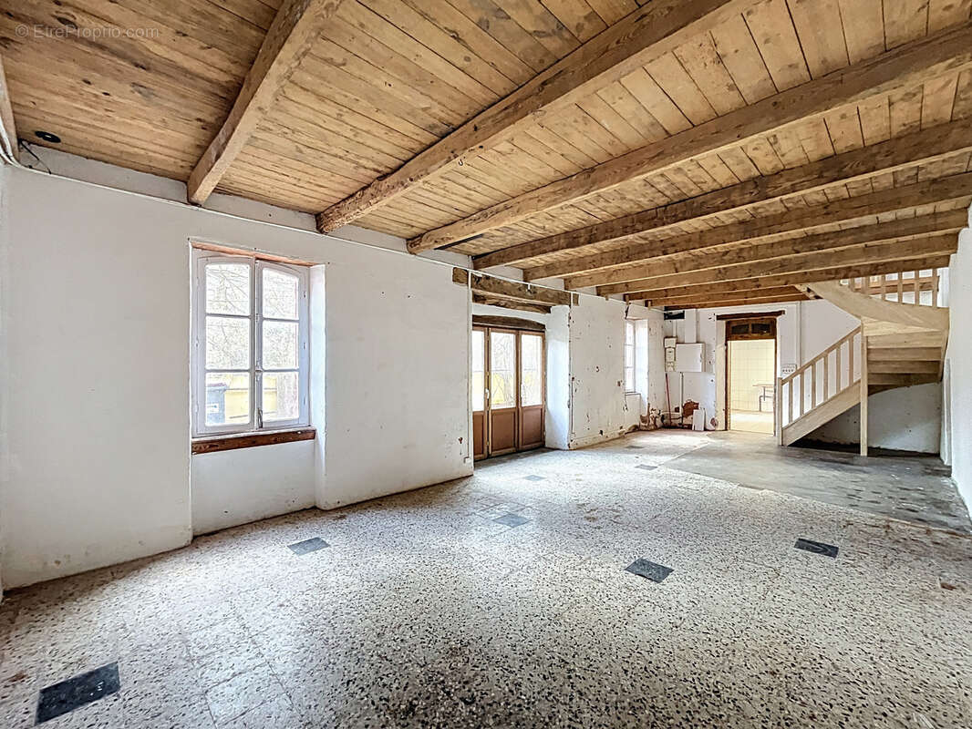Maison à TORSIAC