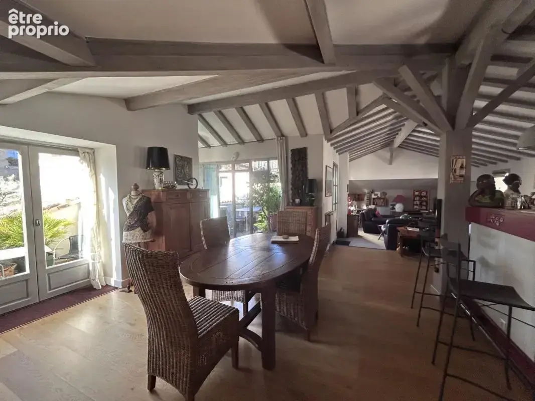 Appartement à NIMES