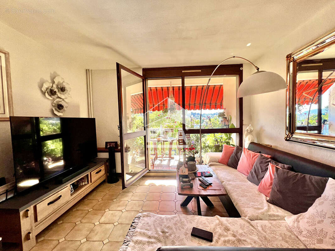 Appartement à MARSEILLE-12E