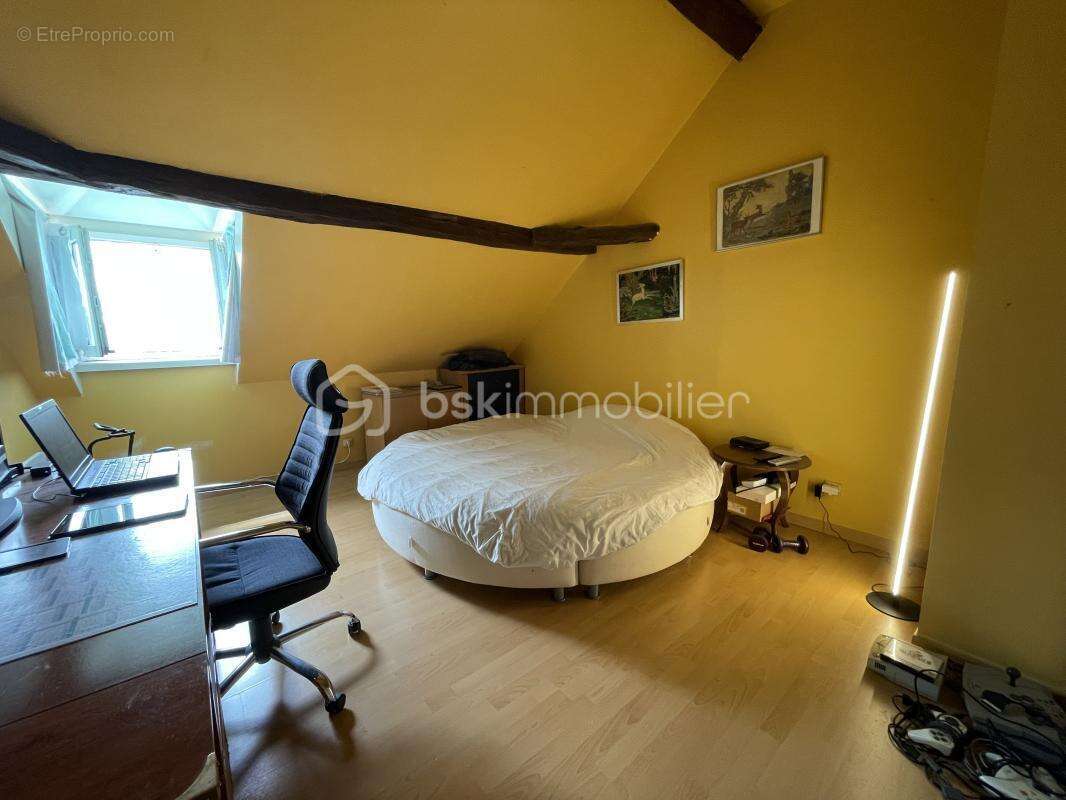 Maison à LE MEE-SUR-SEINE