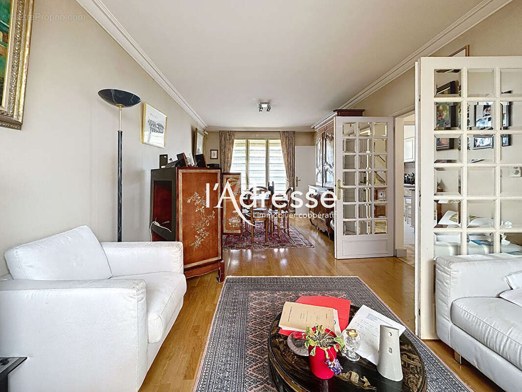 Maison 160 m² à rénover - Environnement verdoyant proche toutes commodités - Beau terrain - photo 4