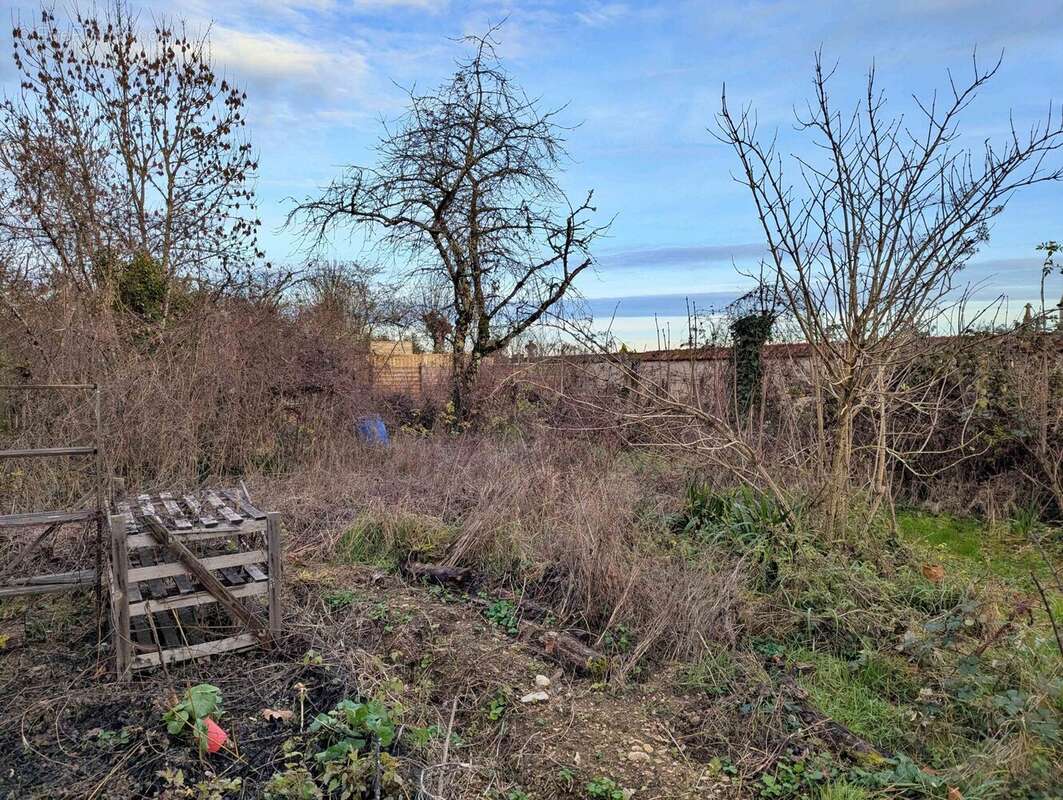 Maison à MAILLY-LE-CHATEAU