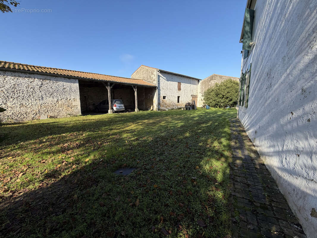 Maison à TONNAY-CHARENTE