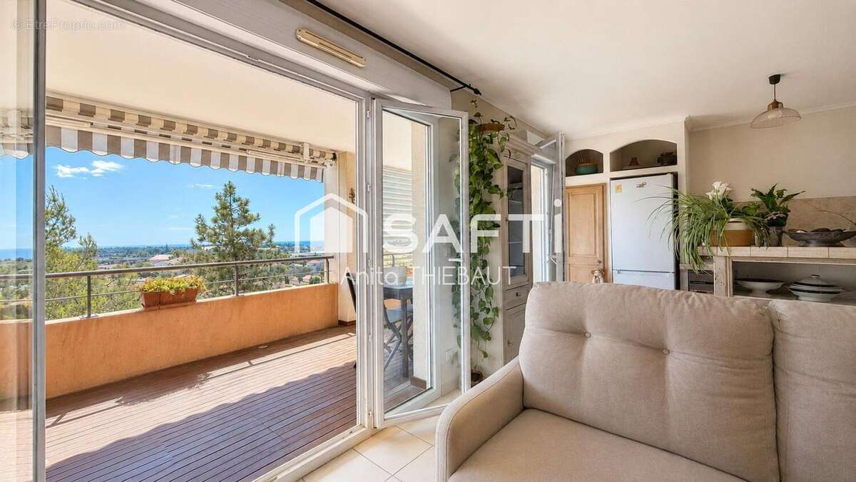 Photo 2 - Appartement à SAINT-RAPHAEL
