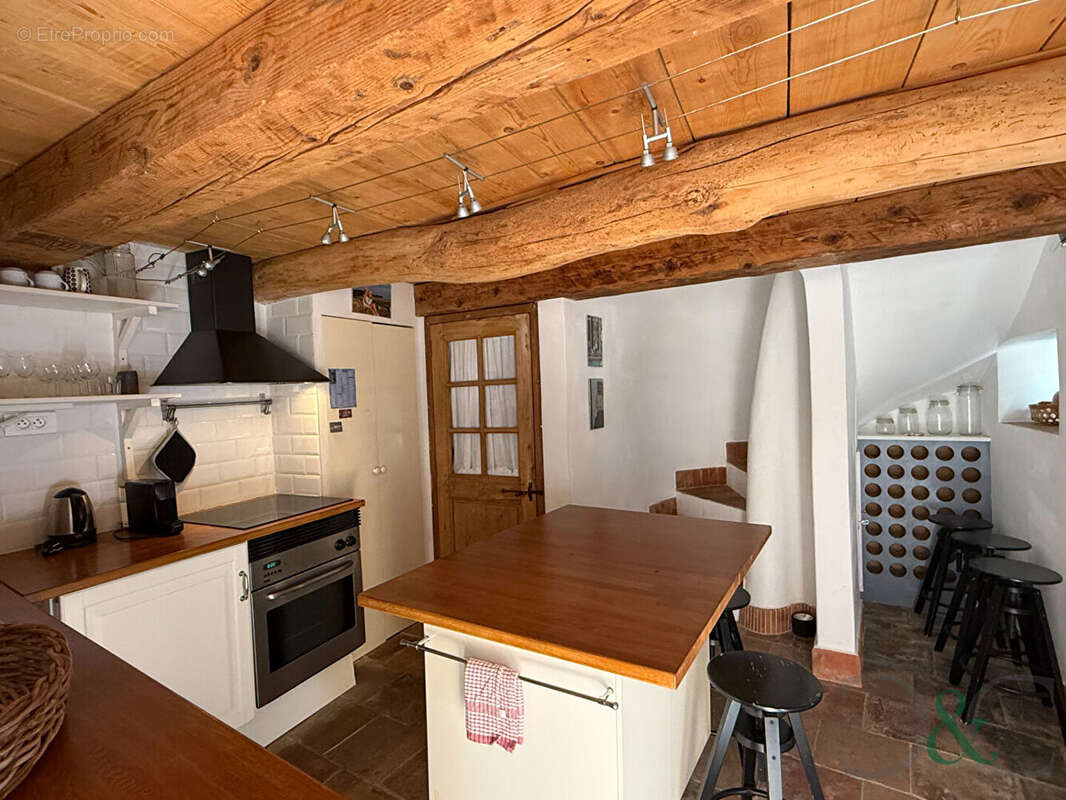 Maison à BORMES-LES-MIMOSAS