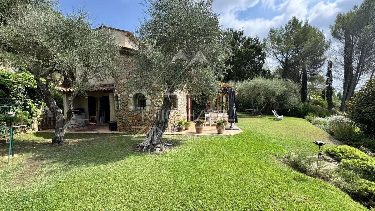 Maison à SPERACEDES