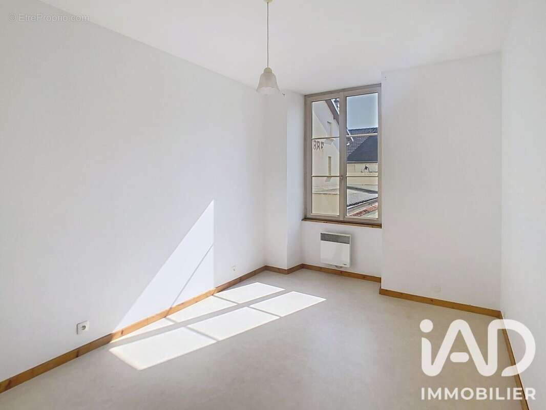 Appartement 77 m² à Chateauvillain  - photo 9