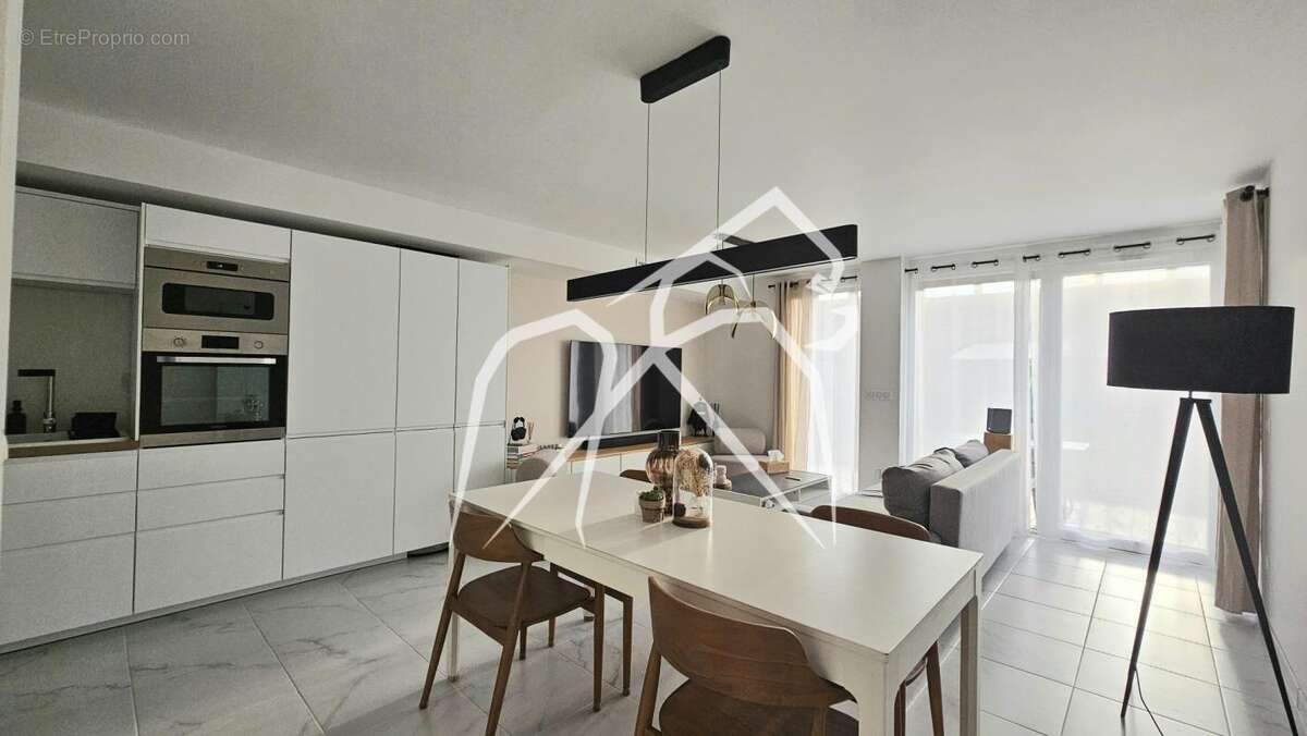 Maison contemporaine de 84 m²  Le Petit-Quevilly (76140) - photo 3