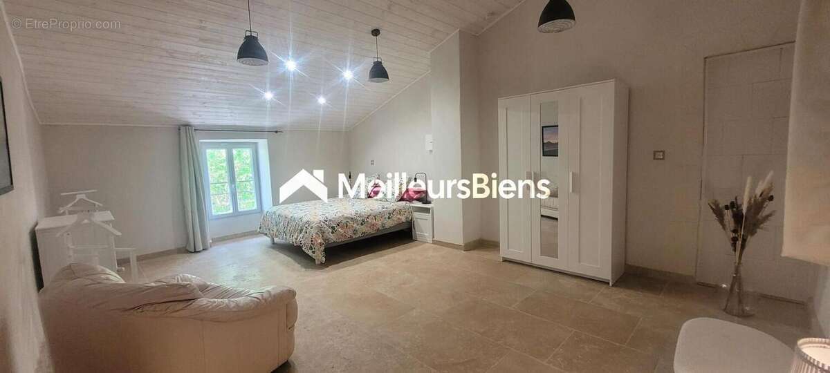 Maison à SAINT-JUST