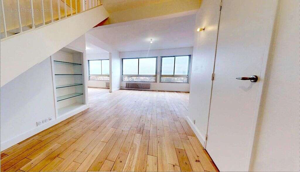 Photo 3 - Appartement à COURBEVOIE