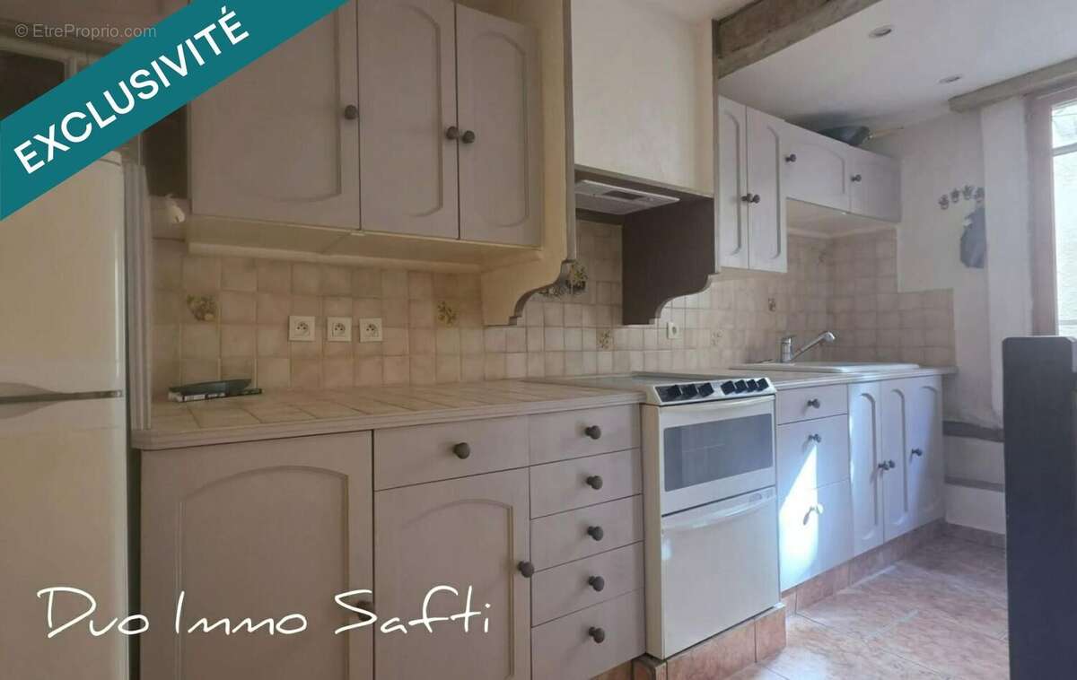Appartement 37 m² à Mezel  - photo 5