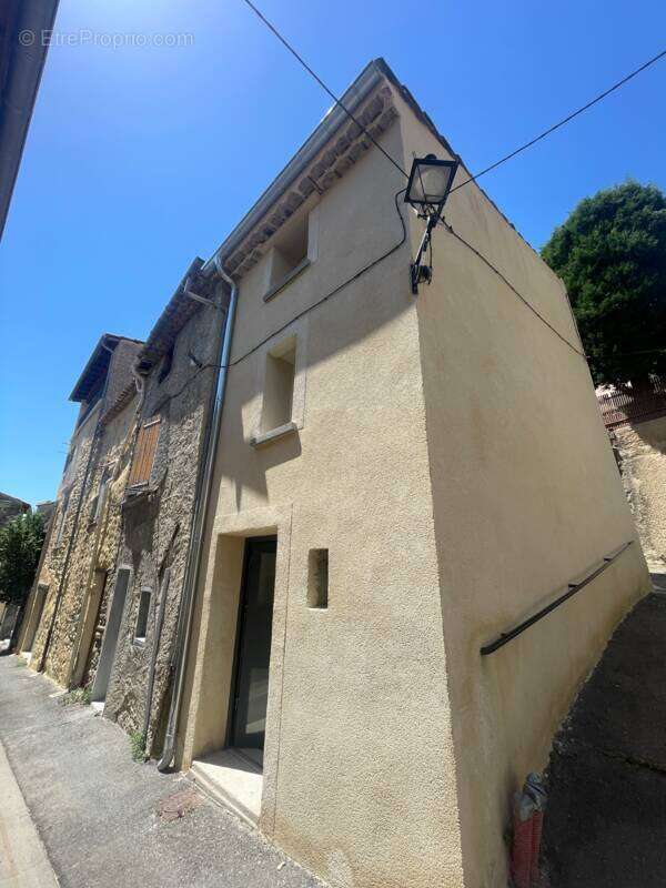 Maison de village 54 m2 à terminer, sise à 04290 Volonne - photo 3