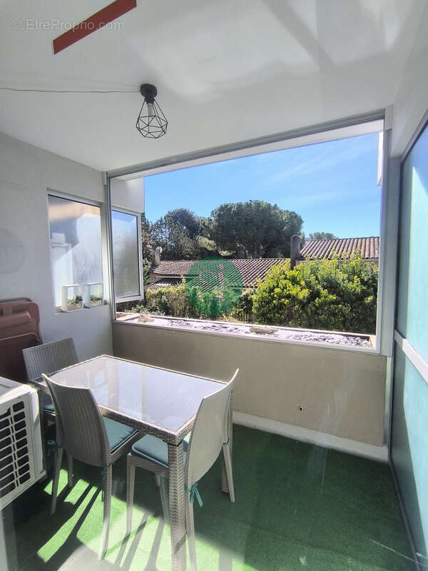 Studio renove avec balcon plein sud - lumineux et au calme - photo 3
