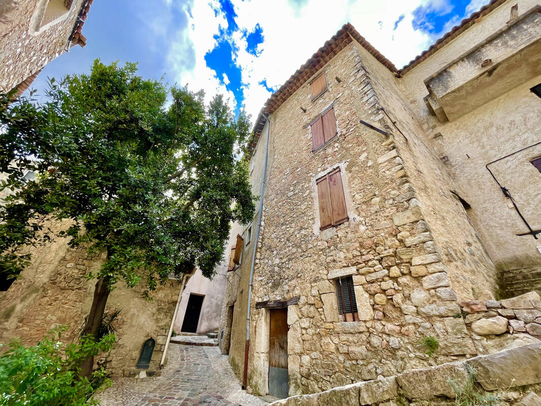 Maison à SEILLANS