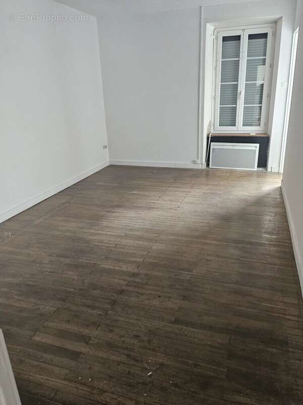 Maison à COMMEQUIERS