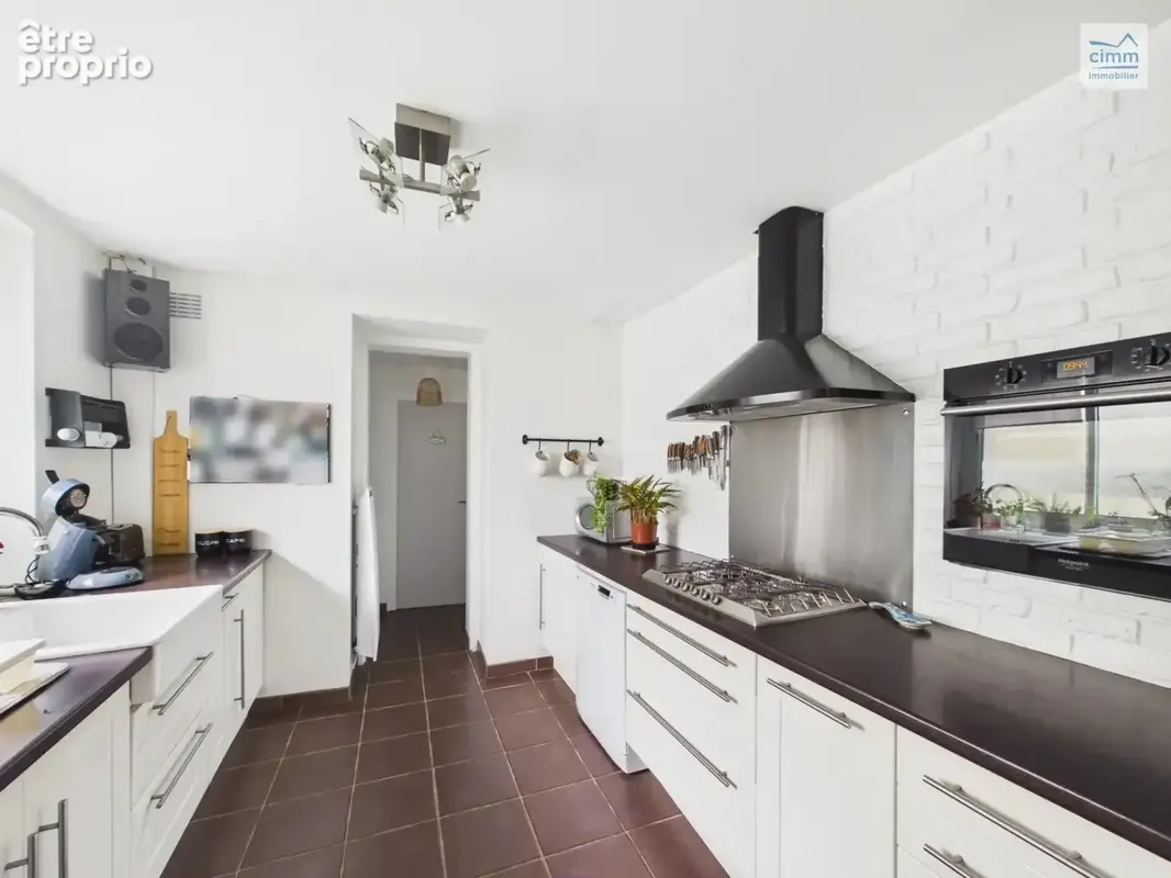 Maison de 161 m² sur un terrain de 2915 m² - photo 6