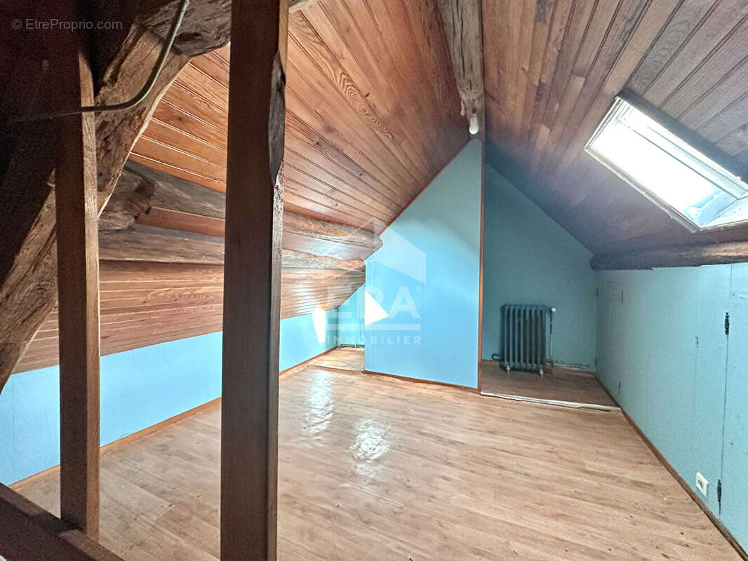 Maison à LORREZ-LE-BOCAGE-PREAUX