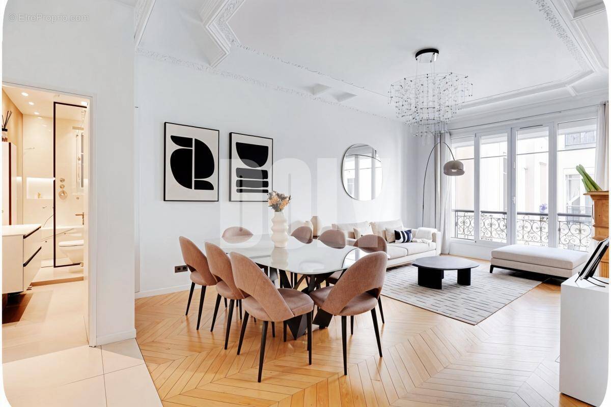 Appartement à PARIS-16E