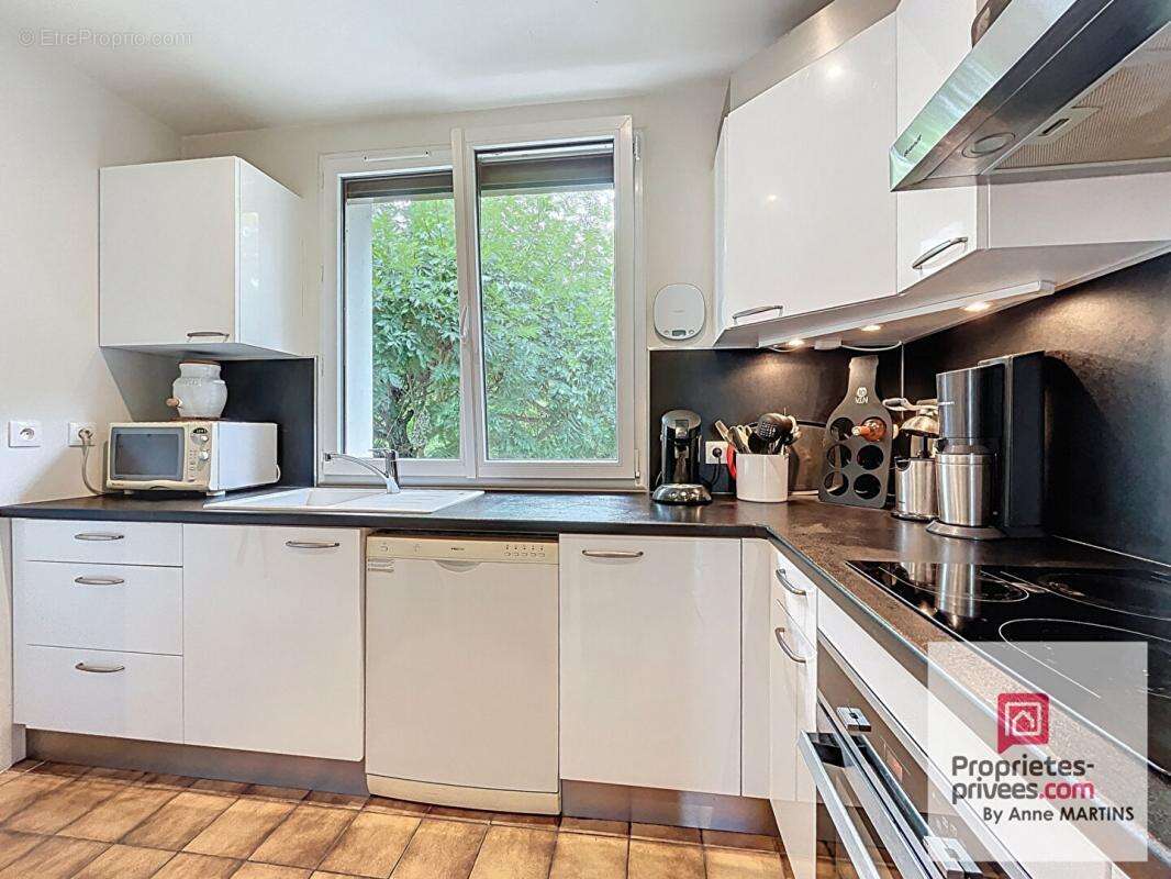 Maison à VIRY-CHATILLON