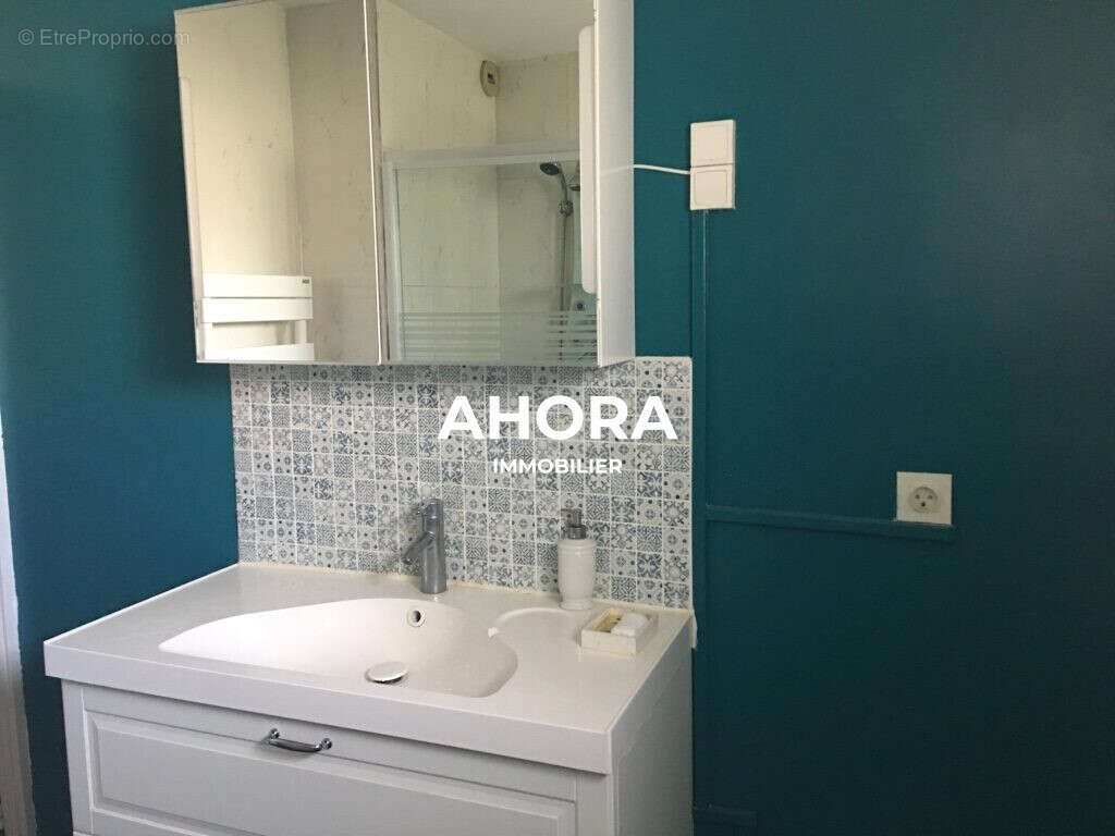 Appartement à MARSEILLE-9E