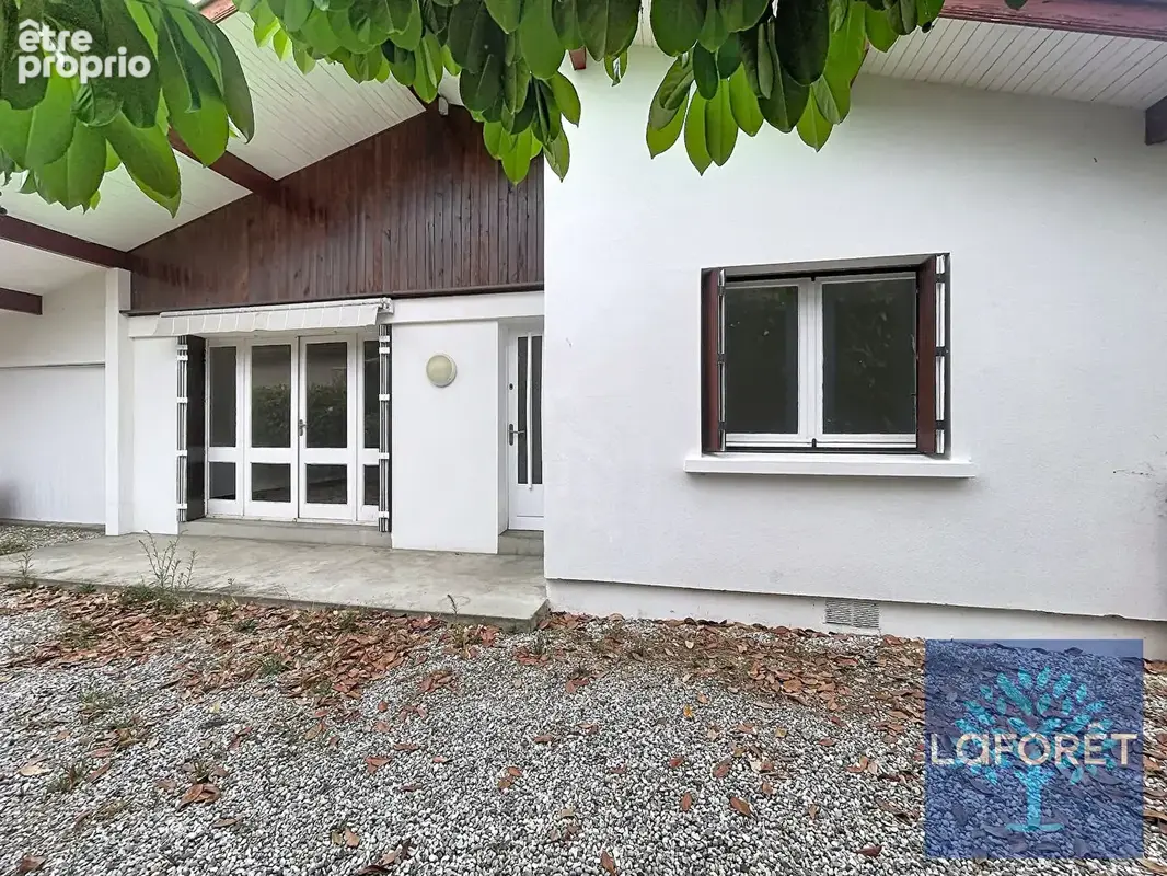 Dax - maison en retrait de la rue sur 549 m² de terrain - photo 2