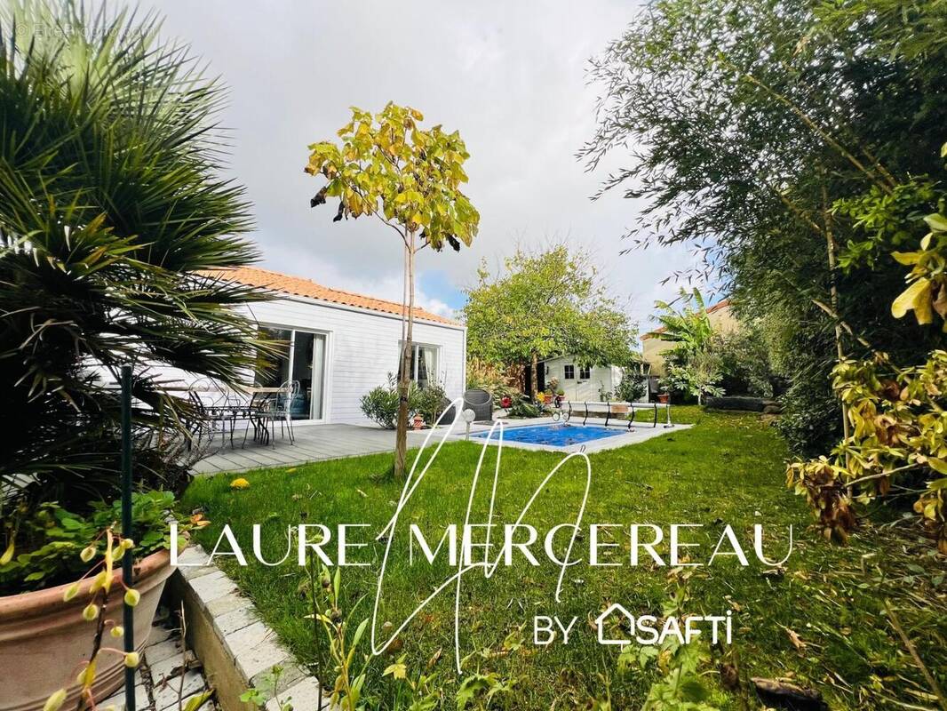 Photo 1 - Maison à SAINT-ETIENNE-DU-BOIS