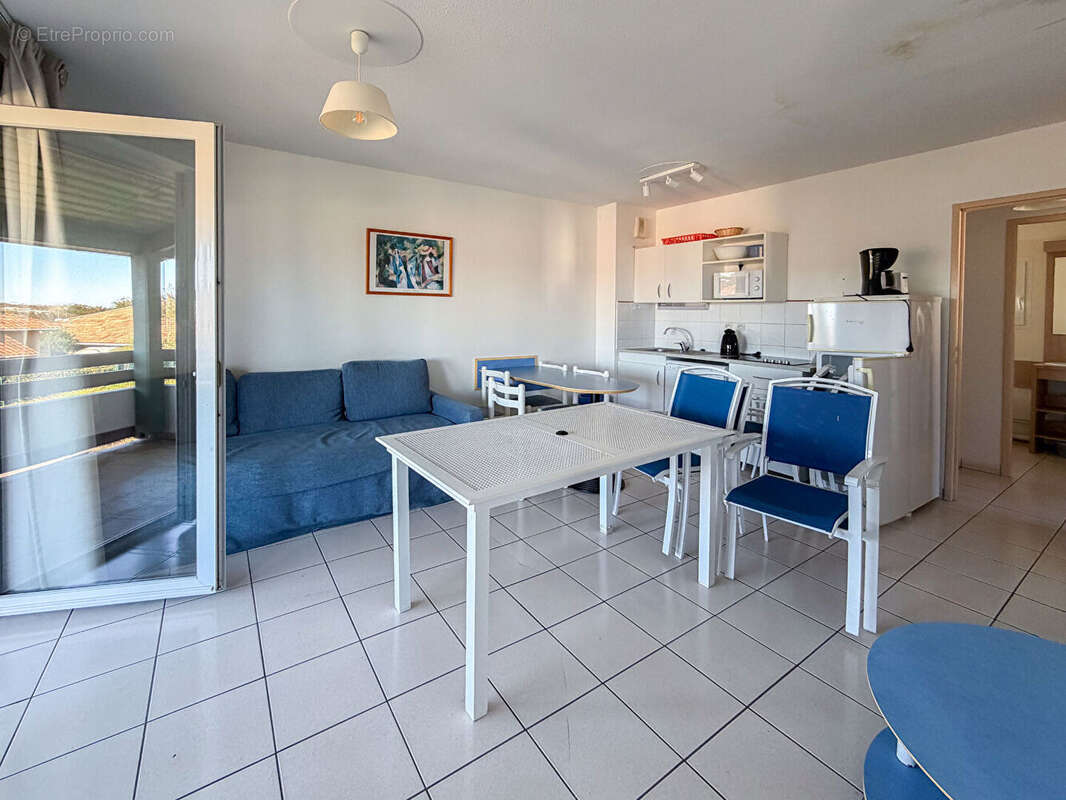 Appartement à MOLIETS-ET-MAA