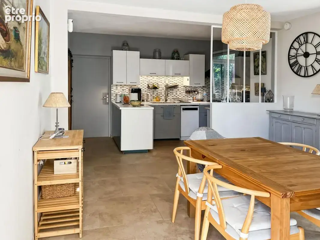 Vente appartement à Marseillan en rez-de-jardin avec garage et piscine - photo 11