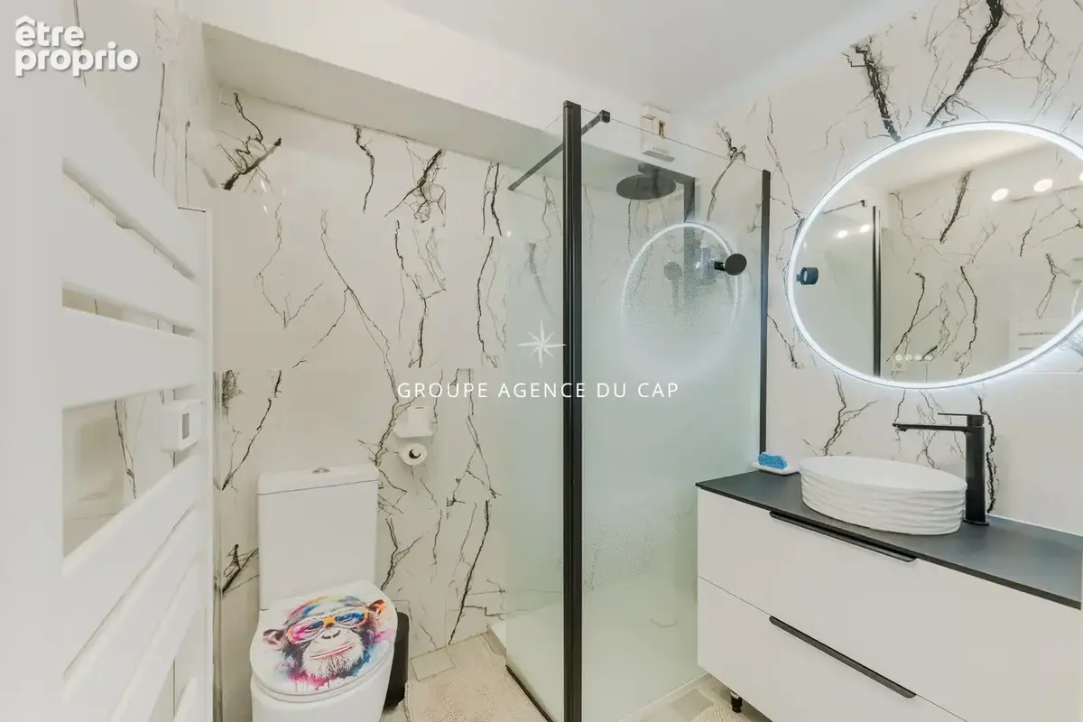 Appartement T2 récemment rénové en étage à Port Fréjus - photo 8