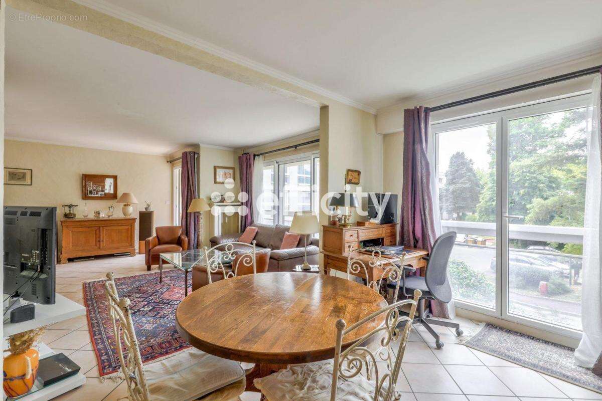 Appartement à BAILLY