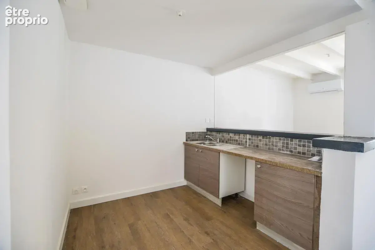 Maison à vendre à Orange, trois chambres et jardin ! - photo 4