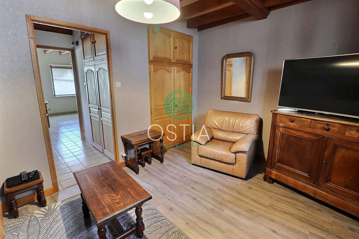 Maison à SAINT-MARTIN-LA-PLAINE