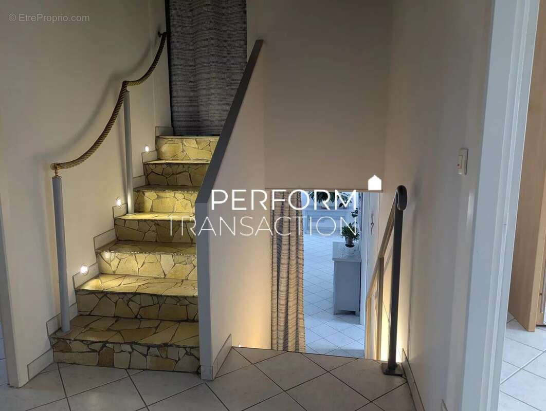 Maison à SAINT-QUENTIN-SUR-ISERE