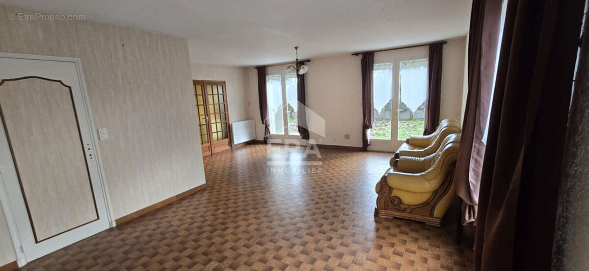 Maison à MONTPON-MENESTEROL