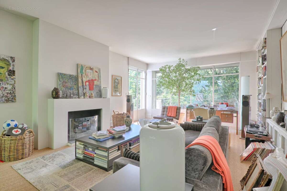 Maison à SAINT-MAUR-DES-FOSSES