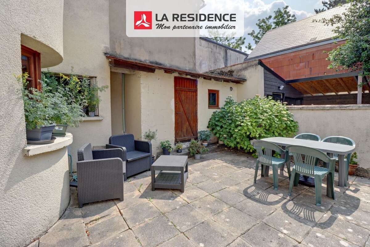 Maison 140 m² à Le Chesnay  - photo 3