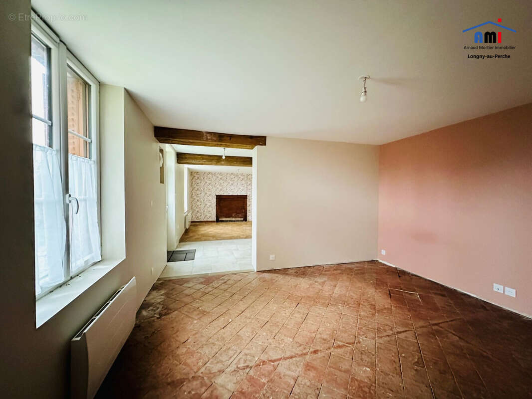 Maison à LONGNY-AU-PERCHE
