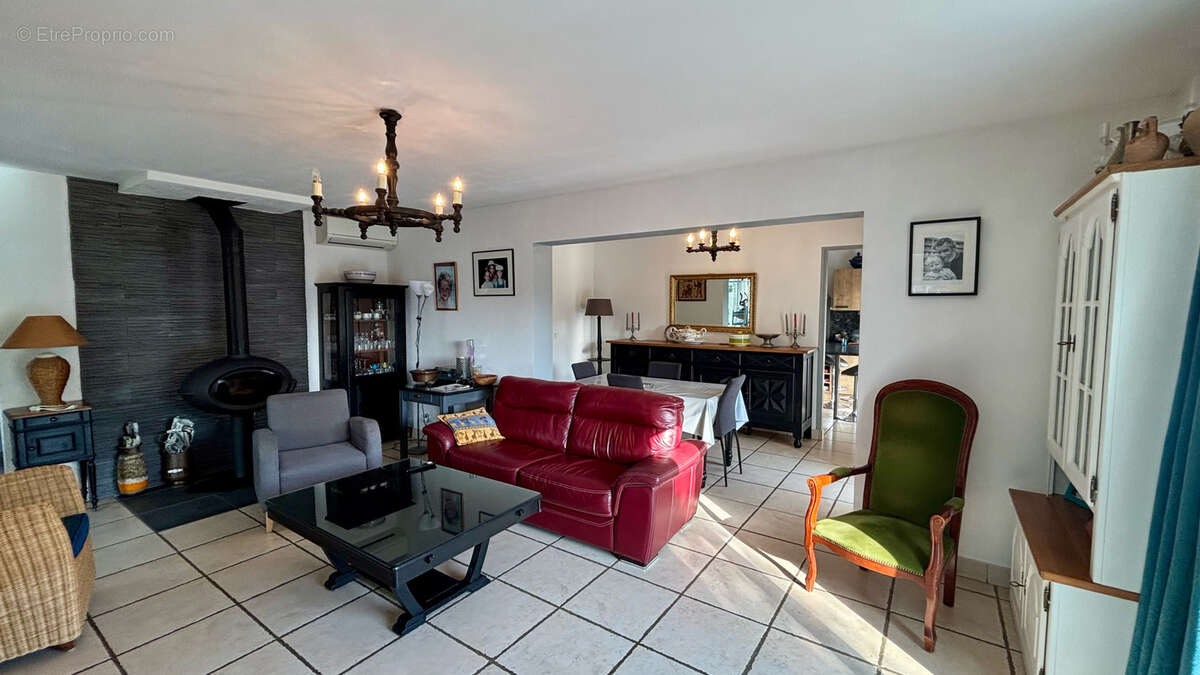 Maison à SAINT-CYPRIEN