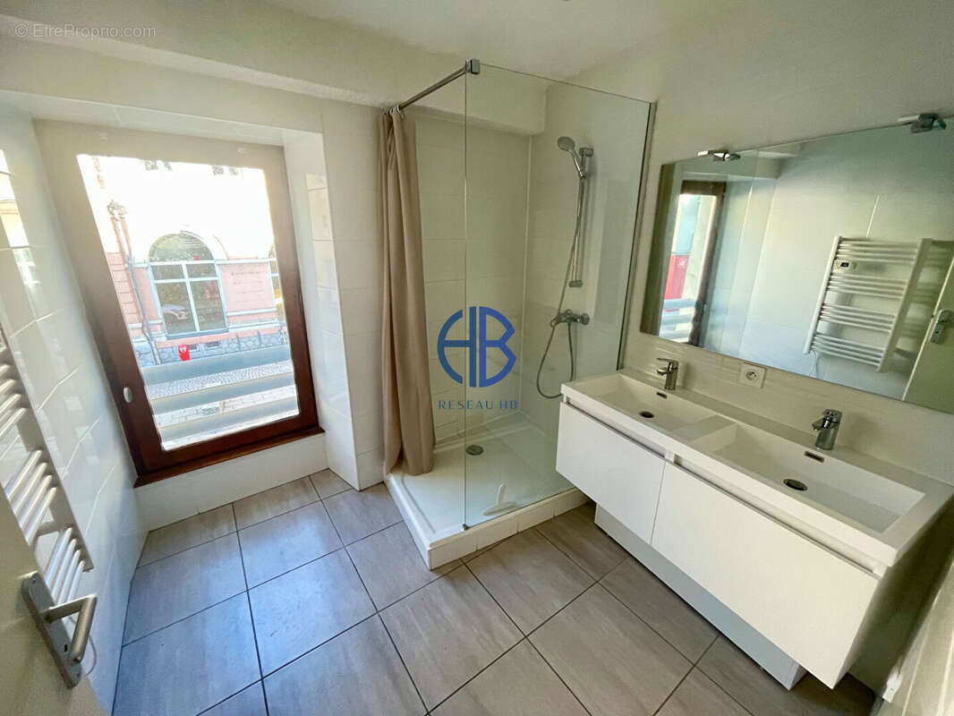 Appartement à ALBERTVILLE