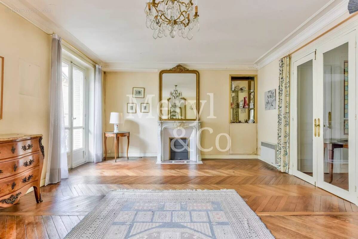 Appartement à PARIS-5E